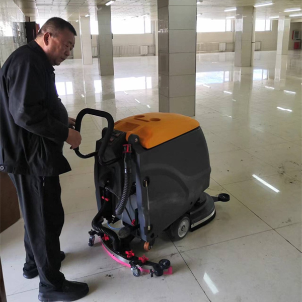 山西潞安集团煤业公司成功采购橙犀洗地机